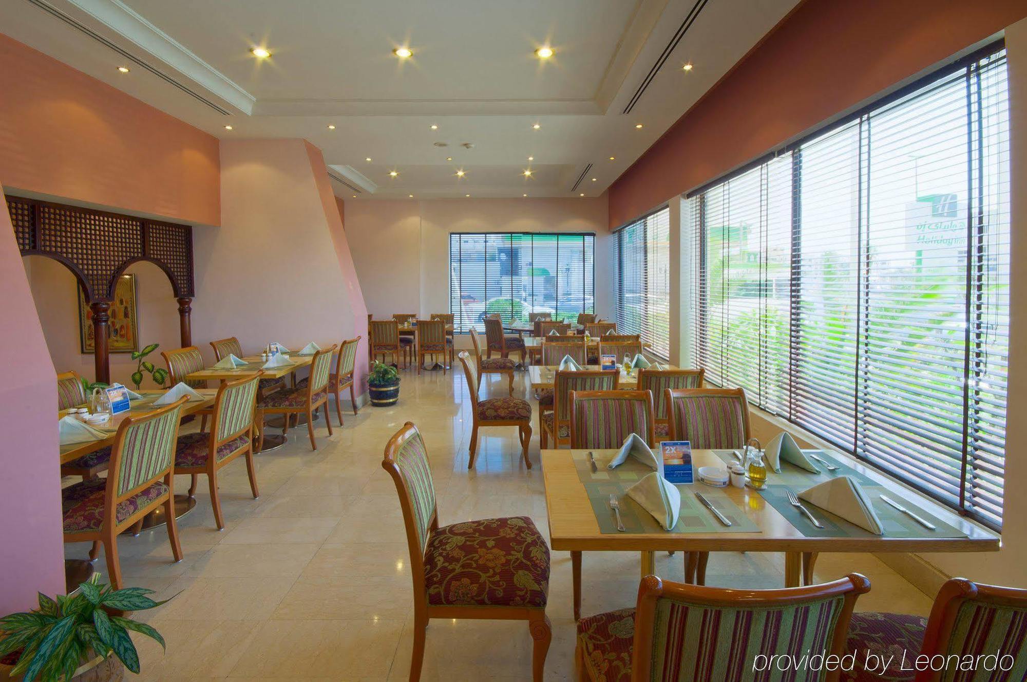 Holiday Inn Al Salam Jeddah Bagian luar foto