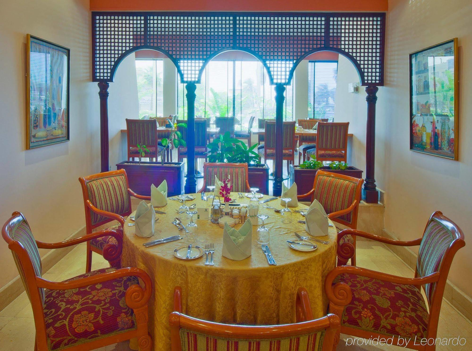 Holiday Inn Al Salam Jeddah Bagian luar foto