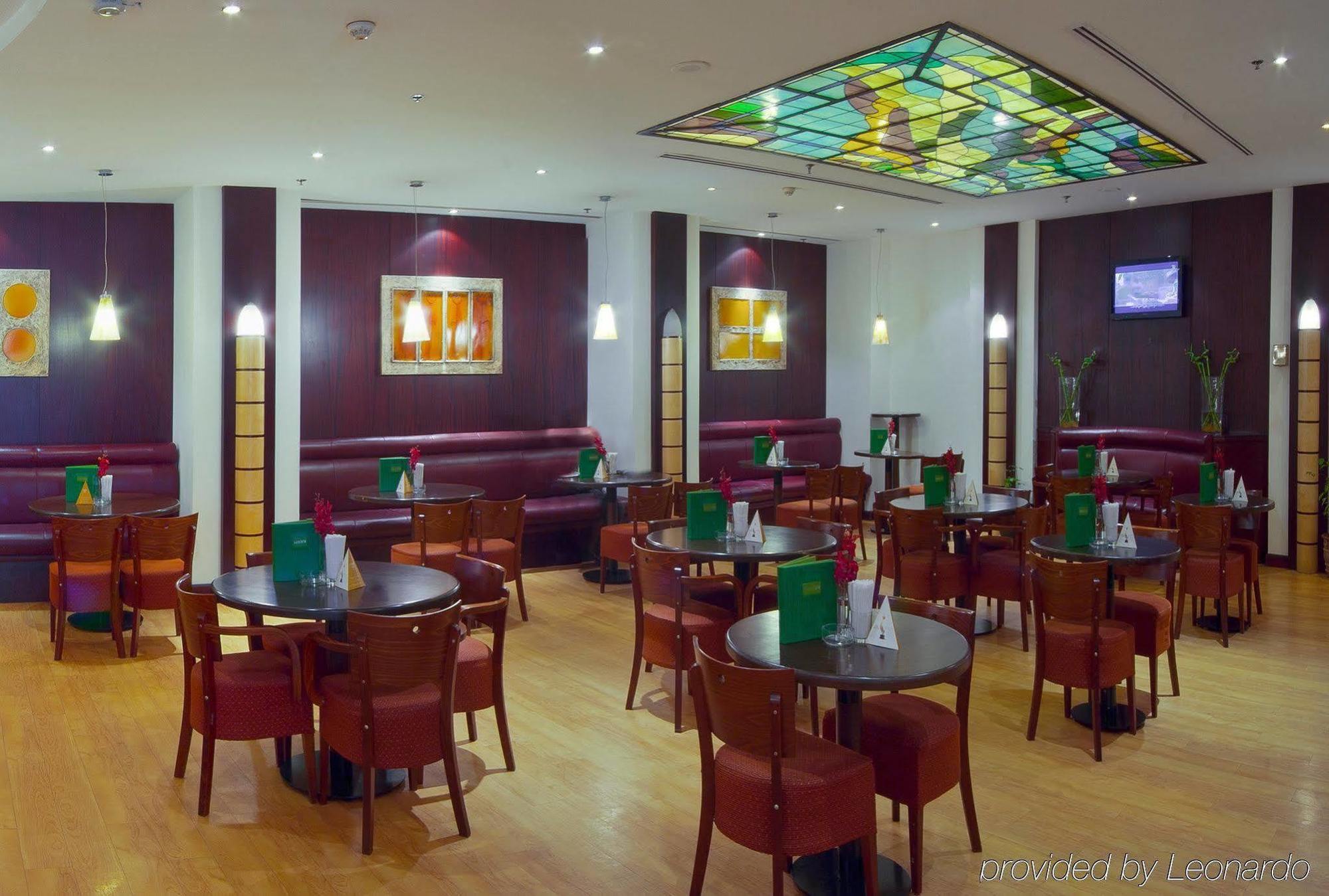 Holiday Inn Al Salam Jeddah Restoran foto